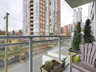 Photo 19: 401 1455 HOWE STREET in Vancouver: Yaletown Condo for sale (Vancouver West)  : MLS®# R2145939