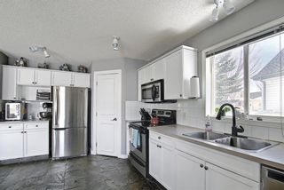 Photo 7: 23 Prestwick Green SE in Calgary: McKenzie Towne Detached for sale : MLS®# A1088361