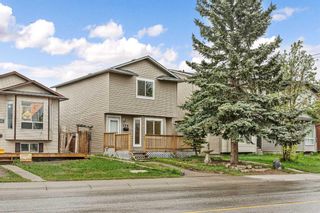 Photo 3: 124 Martindale Boulevard NE in Calgary: Martindale Detached for sale : MLS®# A2133601