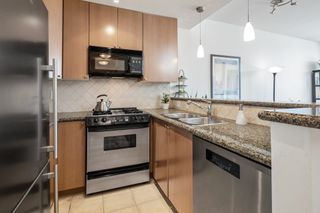 Photo 13: 1502 160 E 13TH Street in North Vancouver: Central Lonsdale Condo for sale in "The Grande" : MLS®# R2774099