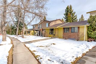 Photo 2: 6430 Ranchview Drive NW in Calgary: Ranchlands Row/Townhouse for sale : MLS®# A1209189