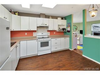 Photo 10: 303 7143 West Saanich Rd in BRENTWOOD BAY: CS Brentwood Bay Condo for sale (Central Saanich)  : MLS®# 721693