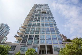 Photo 1: 1504 1455 HOWE Street in Vancouver: Yaletown Condo for sale in "POMARIA" (Vancouver West)  : MLS®# R2387626
