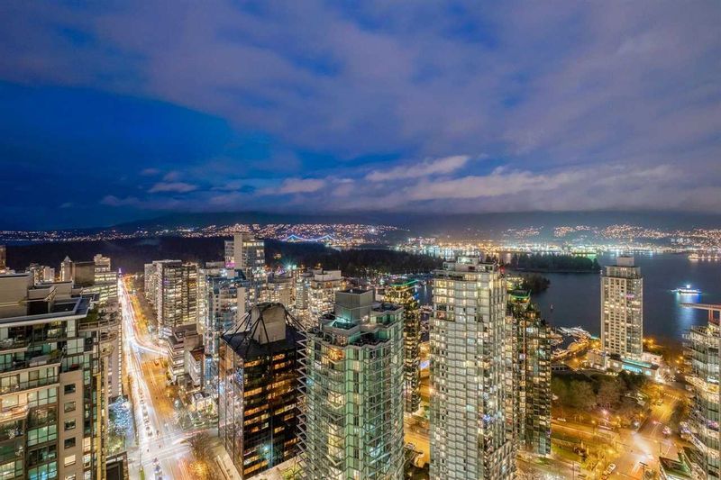 FEATURED LISTING: PH5 - 1288 GEORGIA Street West Vancouver