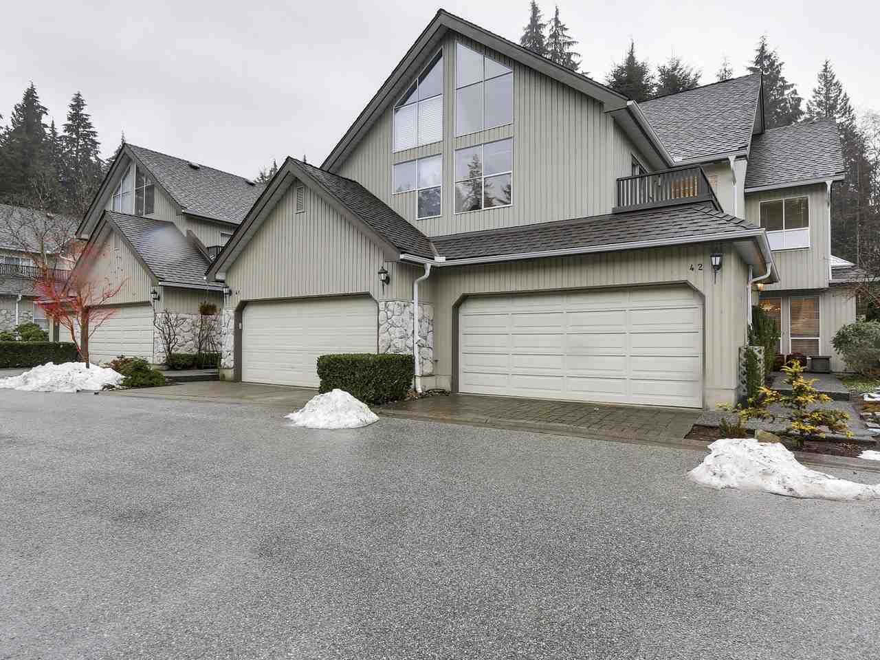 Main Photo: 42 1001 NORTHLANDS Drive in North Vancouver: Northlands Townhouse for sale in "Northlands" : MLS®# R2138359