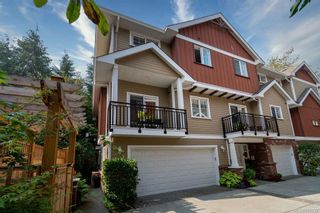 Photo 2: 3 331 Oswego St in Victoria: Vi James Bay Row/Townhouse for sale : MLS®# 879237