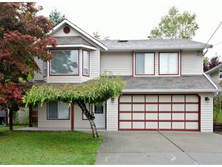 Photo 1: 3697 OLD CLAYBURN Road in Abbotsford: Abbotsford East House for sale : MLS®# F1423605