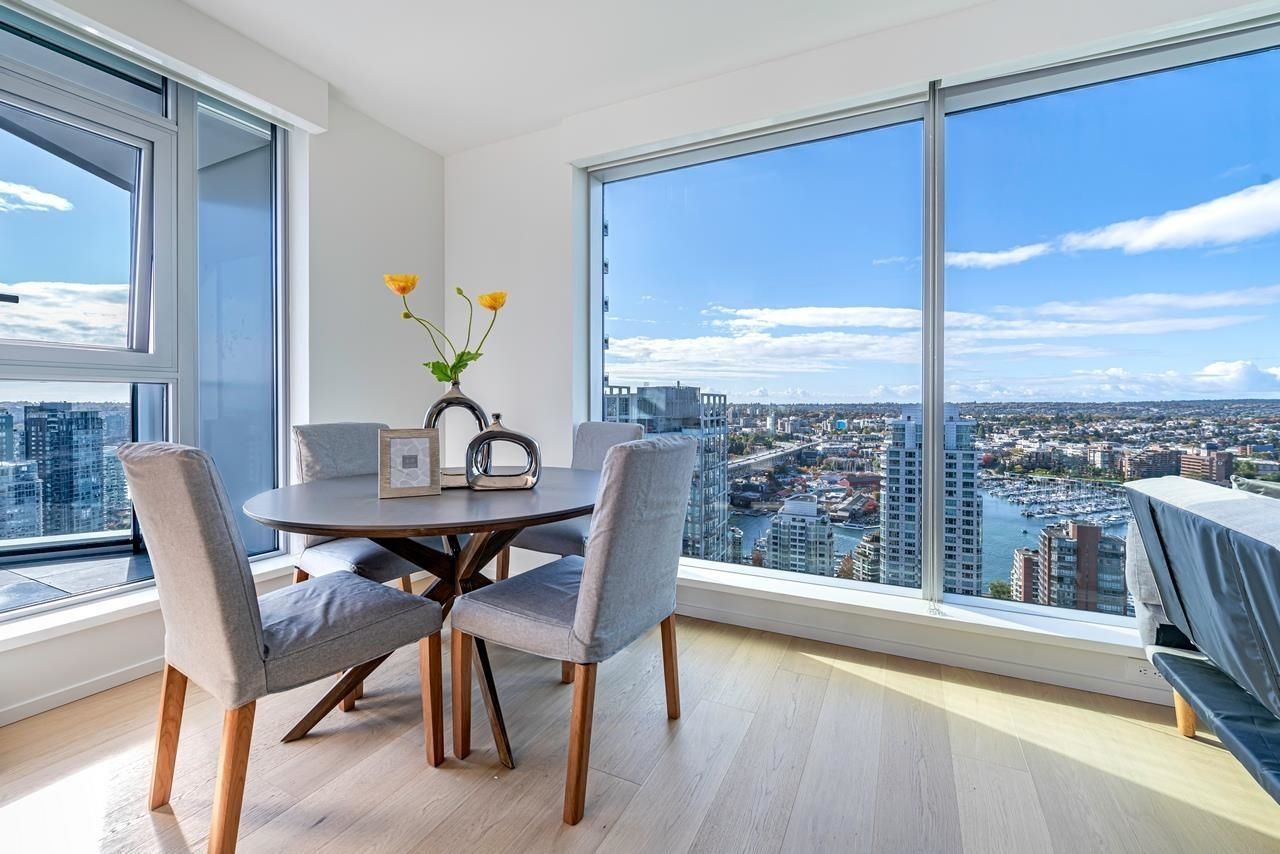 Main Photo: 2802 889 PACIFIC Street in Vancouver: Downtown VW Condo for sale (Vancouver West)  : MLS®# R2742204
