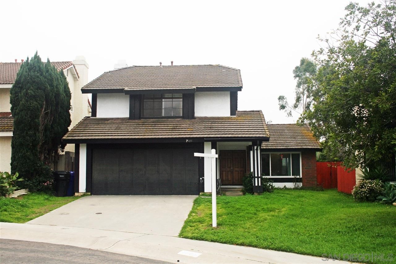 Main Photo: MIRA MESA House for sale : 4 bedrooms : 7585 Tupelo in San Diego