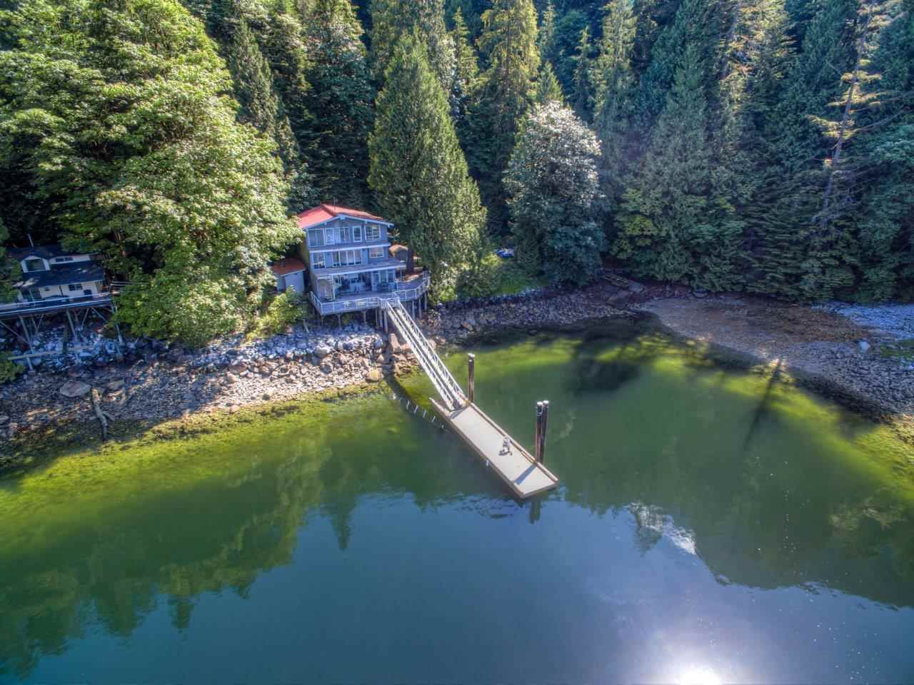 Main Photo: 20 E OF CROKER ISLAND in North Vancouver: Indian Arm House for sale : MLS®# R2471731