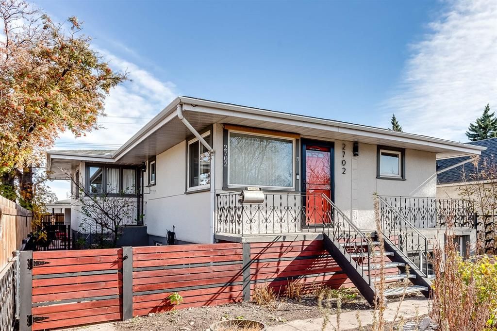 Main Photo: 2702 17 Street SE in Calgary: Inglewood Detached for sale : MLS®# A1154956