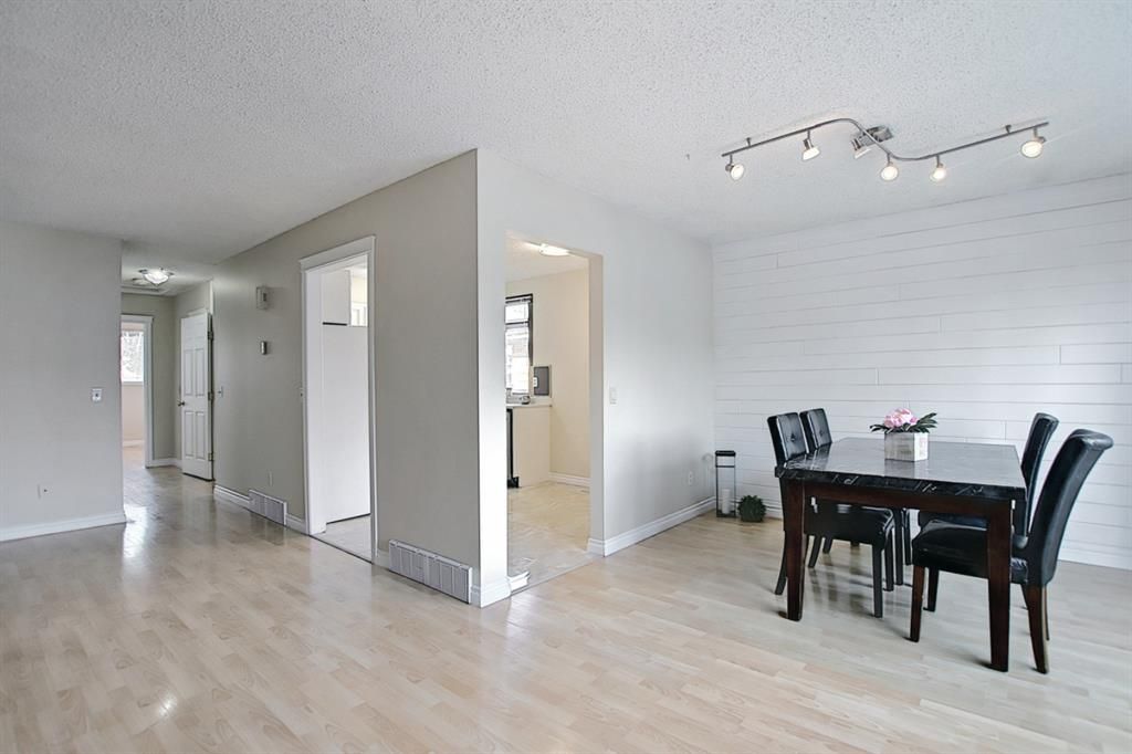 Photo 10: Photos: 17 DOVERVILLE Way SE in Calgary: Dover Semi Detached for sale : MLS®# A1132278