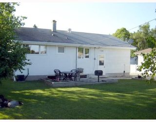 Photo 9: 65 DONEGAL Bay in WINNIPEG: East Kildonan Residential for sale (North East Winnipeg)  : MLS®# 2912345