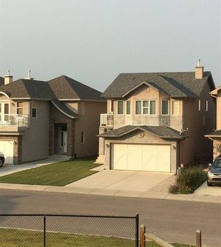 Photo 2:  in Calgary: Sherwood House for sale : MLS®# C4167078
