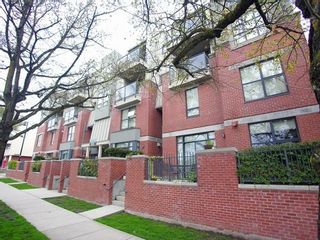 Photo 2: 103 2688 Vine Street in Vancouver: Home for sale : MLS®# V705496