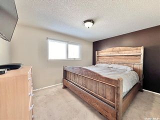 Photo 20: 54 Tufts Crescent in Outlook: Residential for sale : MLS®# SK959359