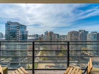 Photo 19: 2503 909 MAINLAND Street in Vancouver: Yaletown Condo for sale in "YALETOWN PARK" (Vancouver West)  : MLS®# R2775480