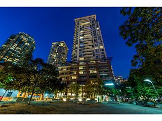 Photo 3: 2604 977 MAINLAND Street in Vancouver: Yaletown Condo for sale in "YALETOWN PARK III" (Vancouver West)  : MLS®# R2122379