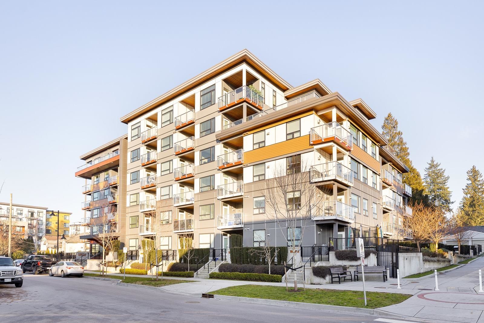 Main Photo: 105 717 BRESLAY Street in Coquitlam: Coquitlam West Condo for sale : MLS®# R2647583