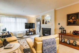 Photo 11: 306 15210 GUILDFORD Drive in Surrey: Guildford Condo for sale in "The Boulevard Club" (North Surrey)  : MLS®# R2229571