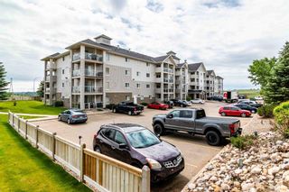 Photo 1: 407 1632 Saamis Drive NW: Medicine Hat Apartment for sale : MLS®# A2142328
