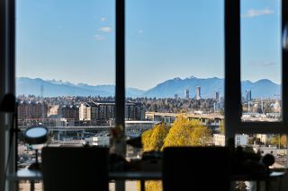 Photo 1: 1609 8988 PATTERSON Road in Richmond: West Cambie Condo for sale : MLS®# R2875712