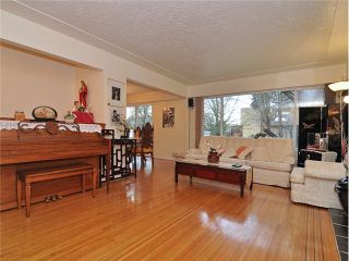 Photo 5: 6848 ROSS Street in Vancouver: South Vancouver House for sale (Vancouver East)  : MLS®# V1041822