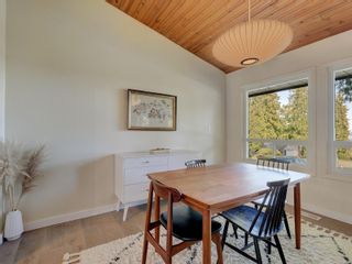 Photo 5: 8926 Salish Pl in North Saanich: NS Dean Park House for sale : MLS®# 928636