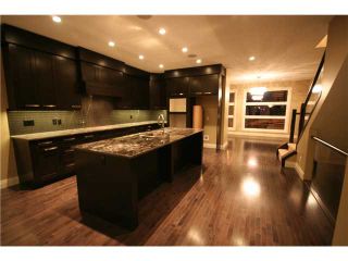 Photo 2: 2233 28 Avenue SW in CALGARY: Richmond Park Knobhl Residential Attached for sale (Calgary)  : MLS®# C3508610