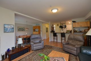 Photo 8: 21 735 PARK ROAD in Gibsons: Gibsons & Area Townhouse for sale (Sunshine Coast)  : MLS®# R2319174