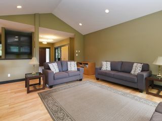 Photo 4: 3076 Sarah Dr in Sooke: Sk Otter Point House for sale : MLS®# 858419