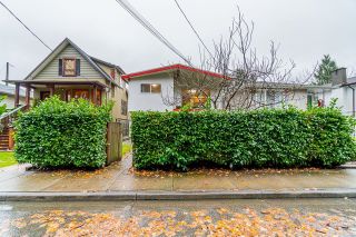 Photo 2: 3615 VANNESS Avenue in Vancouver: Collingwood VE House for sale (Vancouver East)  : MLS®# R2637006