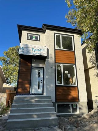 Photo 1: 629 Munroe Avenue in Winnipeg: East Kildonan Residential for sale (3B)  : MLS®# 202318647
