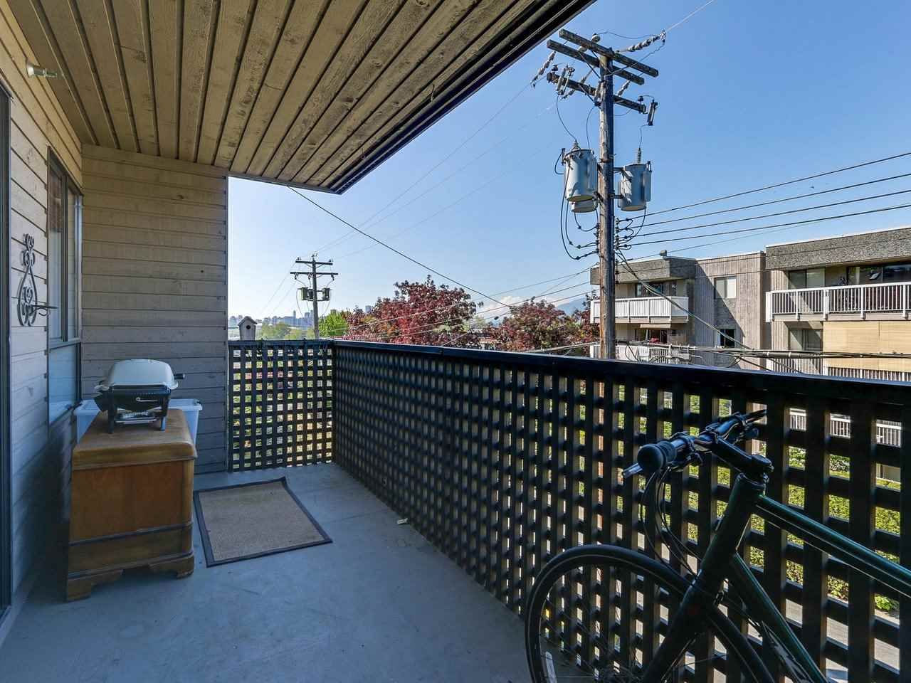 Photo 6: Photos: 317 1549 KITCHENER Street in Vancouver: Grandview VE Condo for sale in "DHARMA" (Vancouver East)  : MLS®# R2290285