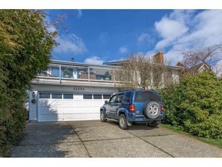 Photo 3: 13259 14 Avenue in Surrey: Crescent Bch Ocean Pk. House for sale in "Ocean Park" (South Surrey White Rock)  : MLS®# R2661366