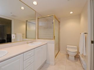Photo 13: 110 1140 STRATHAVEN Drive in North Vancouver: Northlands Condo for sale in "Strathaven" : MLS®# R2178970