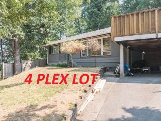 Photo 1: 2370 CLARKE Drive in Abbotsford: Central Abbotsford House for sale : MLS®# R2812059