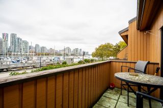 Photo 10: 1020 IRONWORK Passage in Vancouver: False Creek Townhouse for sale in "Marine Mews" (Vancouver West)  : MLS®# R2824635