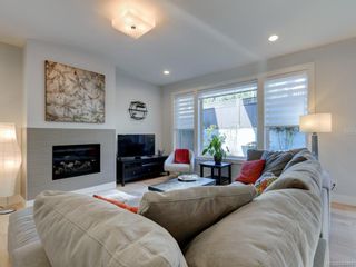Photo 2: 474 Regency Pl in Colwood: Co Royal Bay House for sale : MLS®# 840484