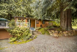 Photo 1: 29563 SILVER Crescent in Mission: Mission-West House for sale : MLS®# R2634392