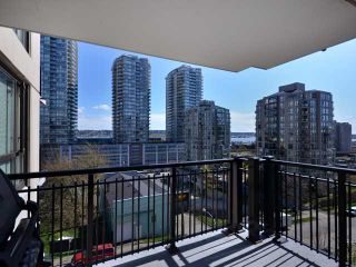 Photo 2: 408 813 AGNES Street in New Westminster: Downtown NW Condo for sale in "NEWS" : MLS®# V989175