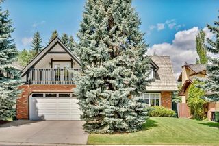 Photo 1: 40 STRADBROOKE Way SW in Calgary: Strathcona Park Detached for sale : MLS®# C4300390