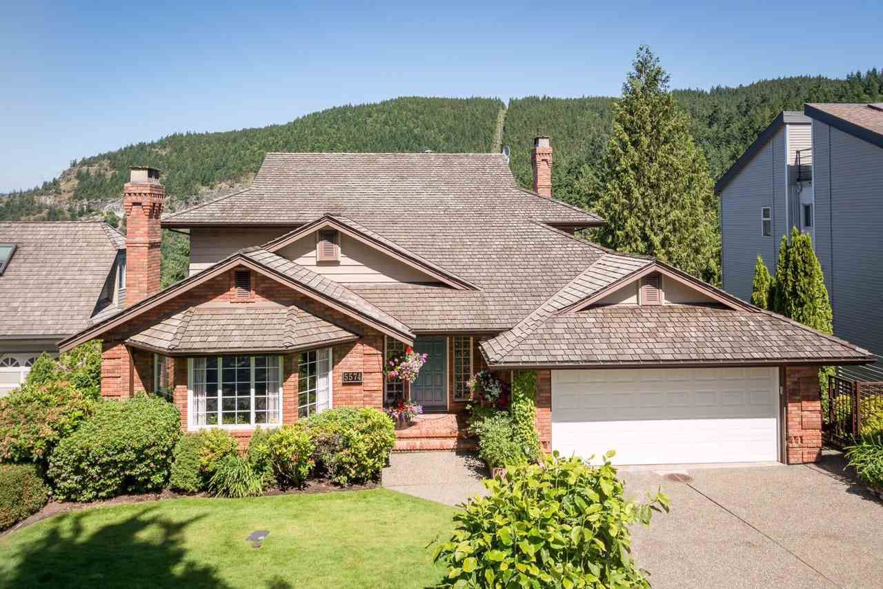 Main Photo: 5574 WESTHAVEN Road in West Vancouver: Eagle Harbour House for sale : MLS®# R2204697