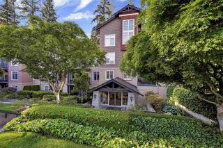 Photo 27: 302 1144 STRATHAVEN Drive in North Vancouver: Northlands Condo for sale in "Strathaven" : MLS®# R2464031