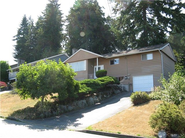 Main Photo: 928 BAKER DR in Coquitlam: Chineside House for sale : MLS®# V1135987