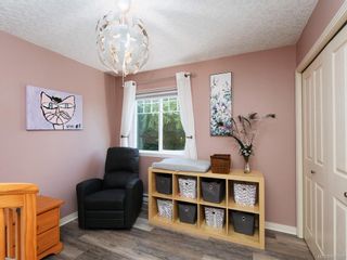 Photo 13: 1 2650 Shelbourne St in Victoria: Vi Oaklands Row/Townhouse for sale : MLS®# 850293
