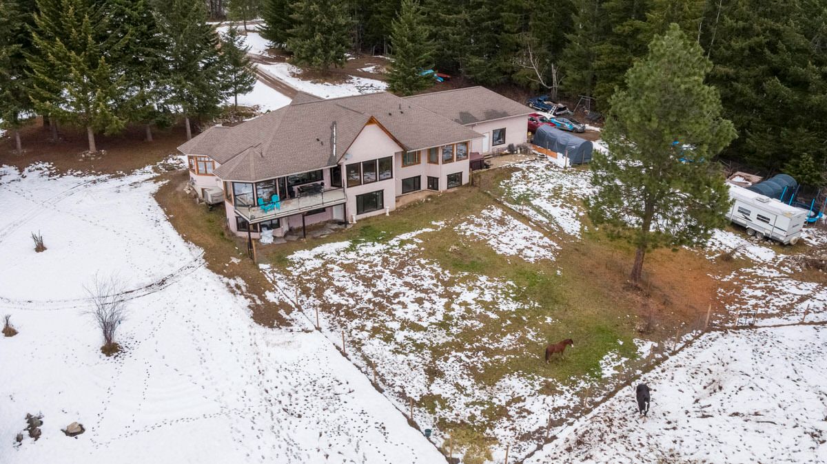 Main Photo: 7 6500 Southwest 15 Avenue in Salmon Arm: Gleneden House for sale : MLS®# 10221484