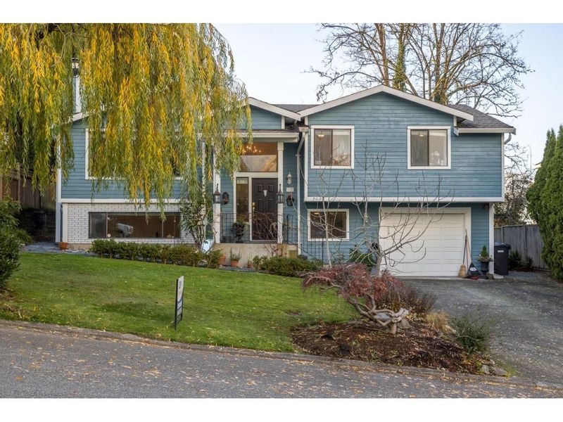 FEATURED LISTING: 3649 HURST Crescent Abbotsford