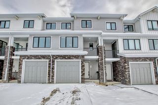 Photo 1: 936 Crestridge Common SW in Calgary: Crestmont Row/Townhouse for sale : MLS®# A2014351