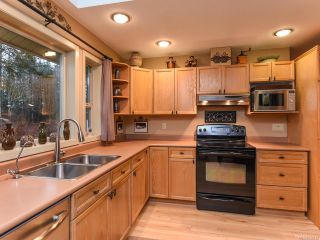 Photo 6: 3699 Burns Rd in COURTENAY: CV Courtenay West House for sale (Comox Valley)  : MLS®# 834832